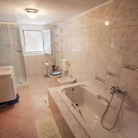 Apartements Sarah Апартаменты