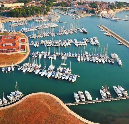 Apartment Apartements Sarah Novigrad Istria